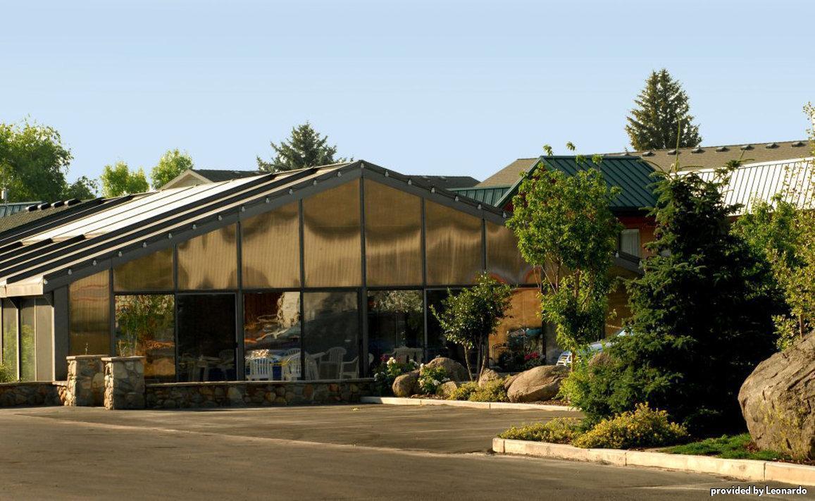 Western Paradise Hotel