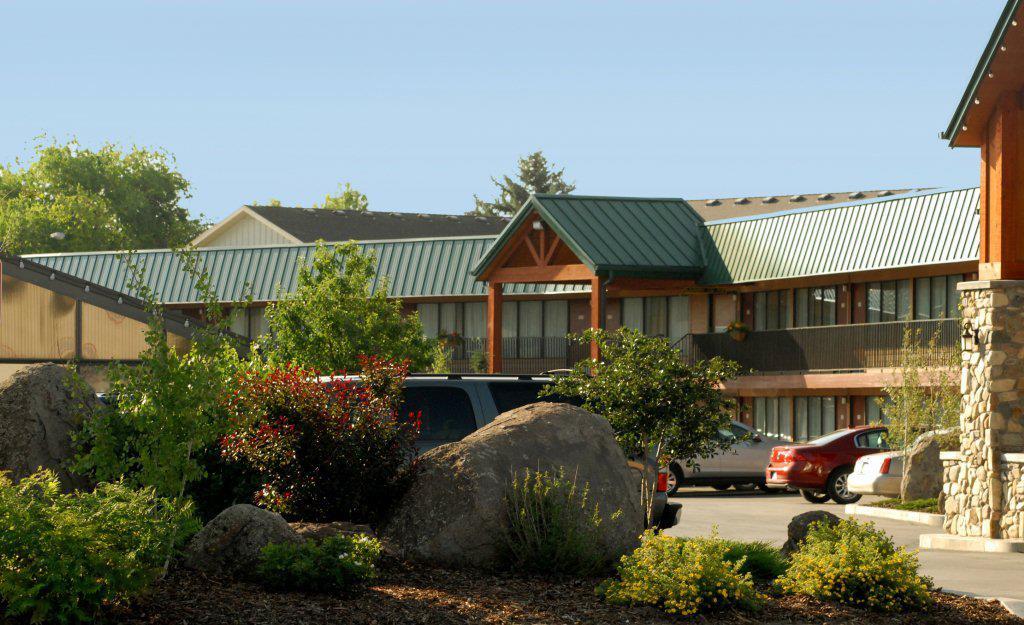 Western Paradise Hotel 3*